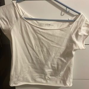 Brandy Melville off the shoulder top